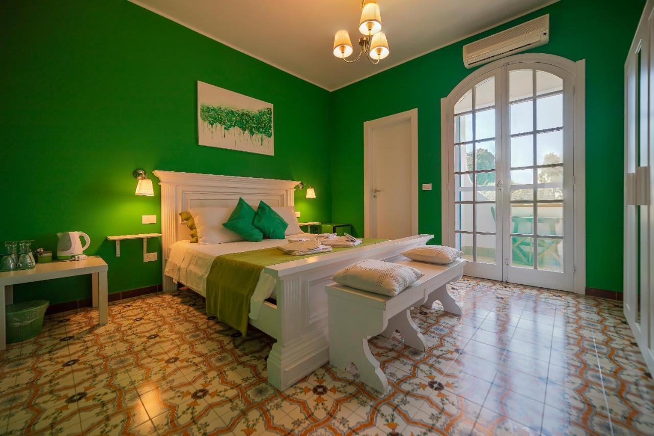Le Saline 3* Syracuse